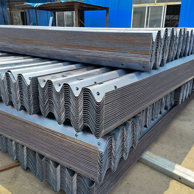 Protección del tráfico con barandillas de acero zinc galvanizadas con recubrimiento en polvo