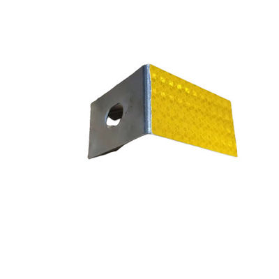 Reflector de barandilla de aluminio de alta visibilidad adecuado para diversas condiciones climáticas