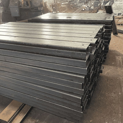 Post de cercas de acero tipo U galvanizado y recubierto de polvo para barandillas de protección de carreteras personalizadas