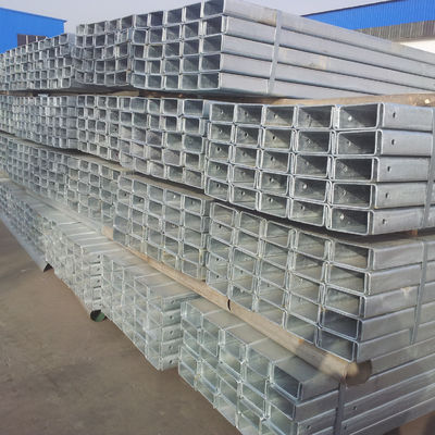 Acero galvanizado en caliente Q235 Q345 Baranda de protección tipo U para la seguridad del tráfico vial