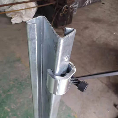 Punto Z galvanizado en caliente de acero inoxidable para seguridad vial y resistencia a la corrosión