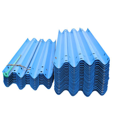 Barandillas de protección de carreteras galvanizadas y corrugadas para el mercado de Kenia Diseño personalizado