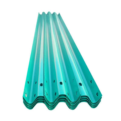 Barrera de tránsito barrera de acero para carreteras con post estándar AASHTO M-180 Q235 Q345 Angola