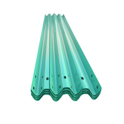 2022 Fabricación china Acero galvanizado de protección de carreteras de carretera utilizando Q235 Q345