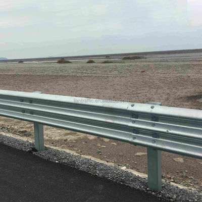 Rejillo de cercas metálicas estándar AASHTO M-180 Q235 Q345 para la prevención de accidentes de tráfico