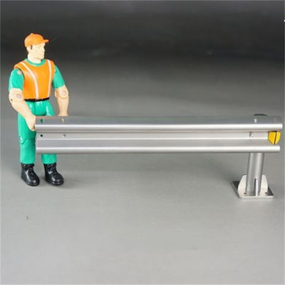 Tamaño personalizado W viga Aashto M180 Acero galvanizado baranda de protección de la carretera para la seguridad vial