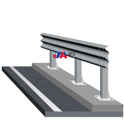 CE/BV/ISO 9001/ISO14001/ISO 18001 Puesto de acero galvanizado certificado para barandillas de protección de carreteras
