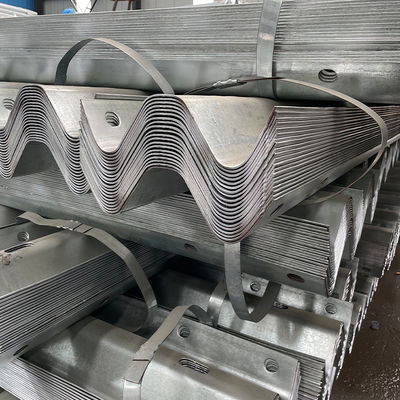 Rejillo de protección de carretera de tres vigas de metal certificado ISO con H de acero espaciador de bloque recubierto en polvo