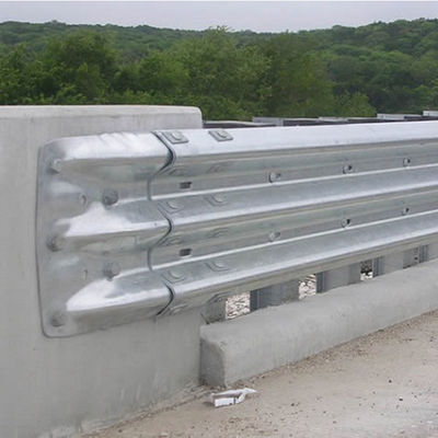 Color personalizado de zinc revestido de carreteras onduladas con puente terminal para la carretera
