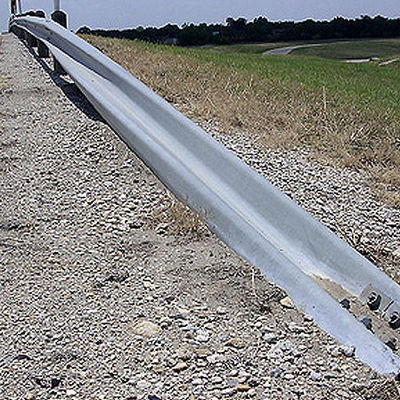 S235jr Barrera de tráfico de vigilancia de carreteras con terminal de anclaje