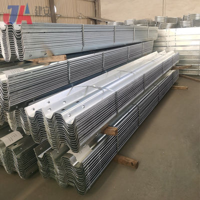 AASHTO M-180 Estándar de acero galvanizado para barandillas de carreteras con cerco redondo exportado a África