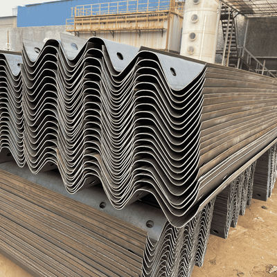 Protección de la seguridad vial baranda de protección galvanizada en caliente con recubrimiento de zinc personalizado
