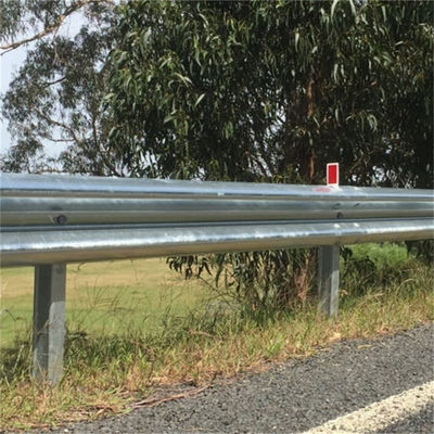 Seguridad vial barandilla de protección galvanizada de la carretera color personalizado y seguridad