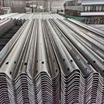 Seguridad vial de metal galvanizado W Beam Highway Guardrail Certificado ISO9001/TUV/ BV/CE