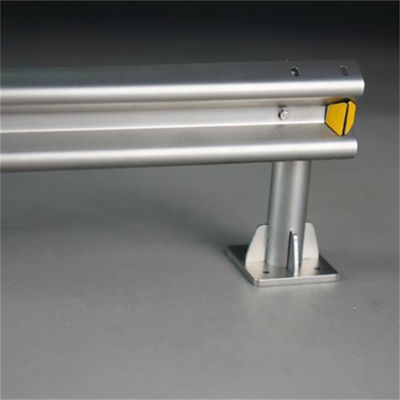 Sistema de barreras de tráfico de acero para carreteras fabricado en material para seguridad al aire libre