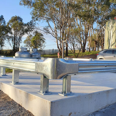 Guardería de carreteras y puestos AASHTO M-180 Estándar Tecnología de laminado en frío galvanizado en caliente