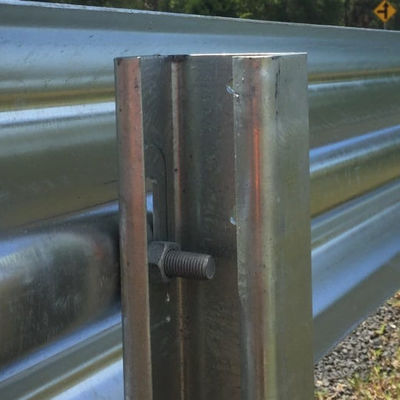 Punto C personalizado para barandillas de protección de carreteras galvanizadas en caliente