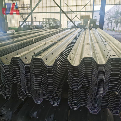 ISO9001/TUV/ BV/CE Certificado W Beam Guardrail para la protección contra accidentes de carretera galvanizado en caliente