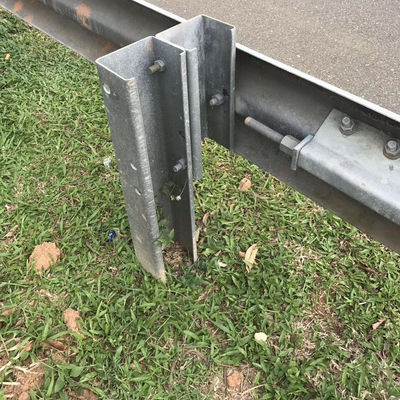 Seguridad del tráfico vial U canal barandilla de guardia puesto de protección de la carretera esencial